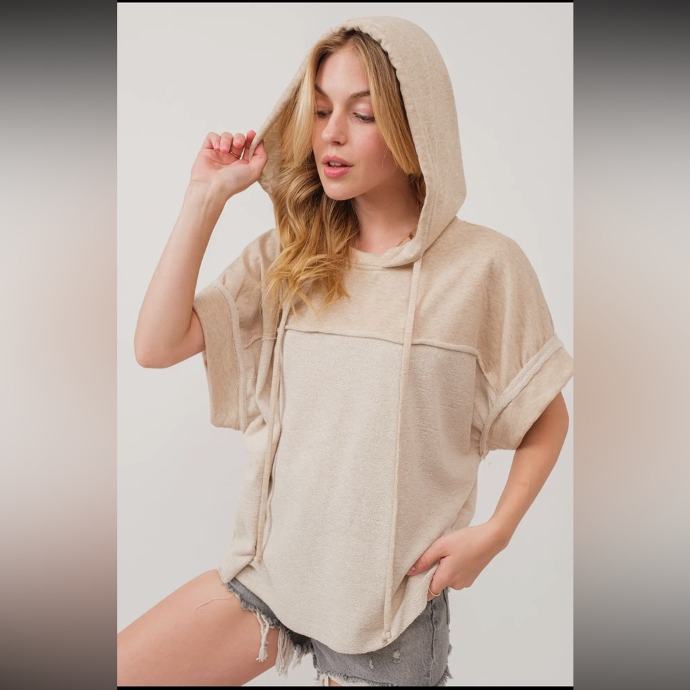 Contrast Raw Edge Detailed Hoodie